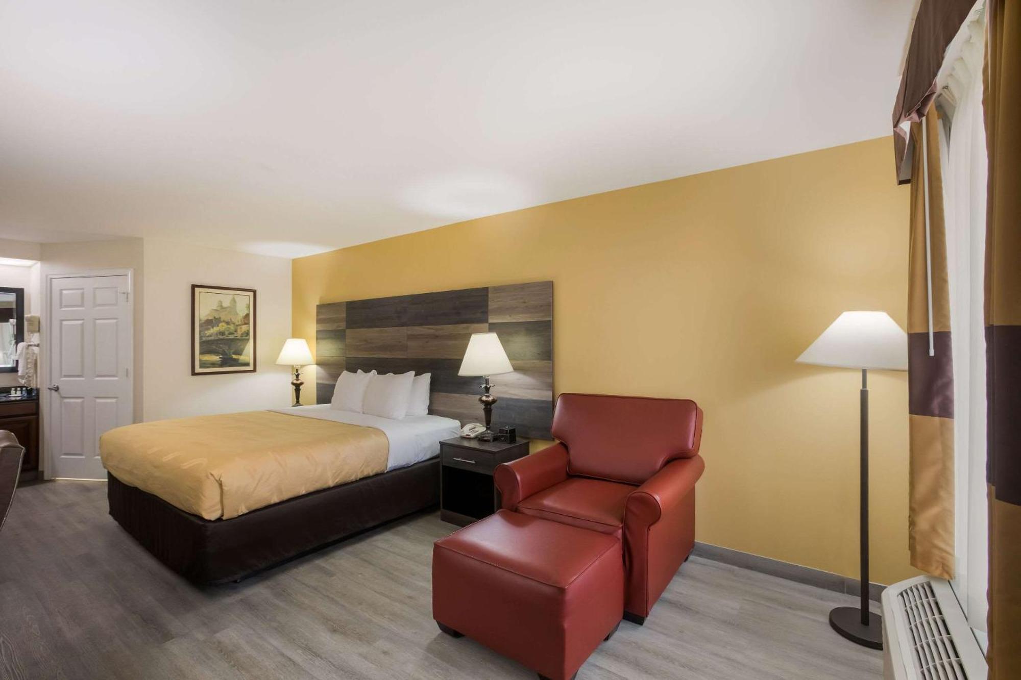 Quality & Near Oconee Hotel 3*