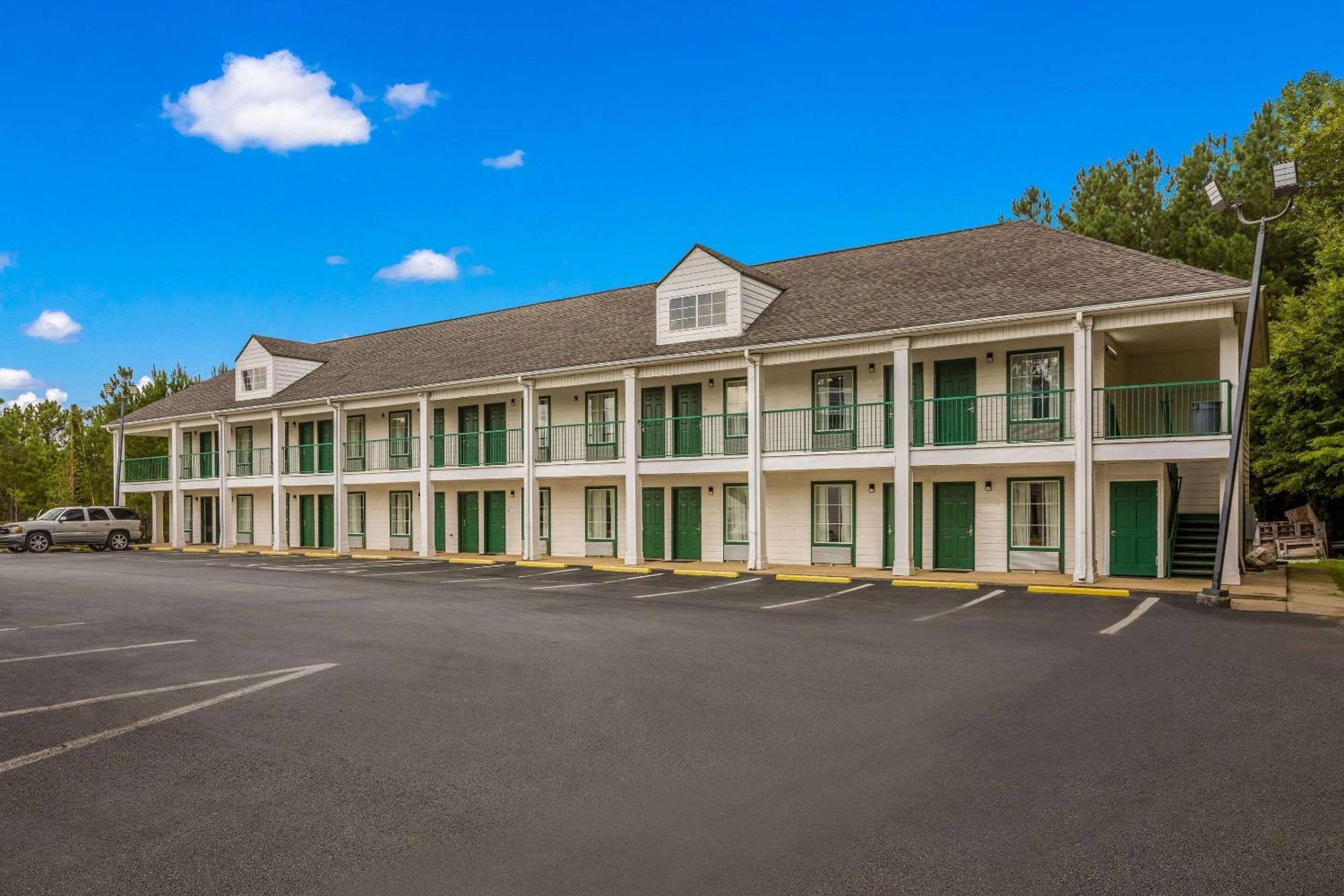 Quality & Near Oconee Hotel Turnwold