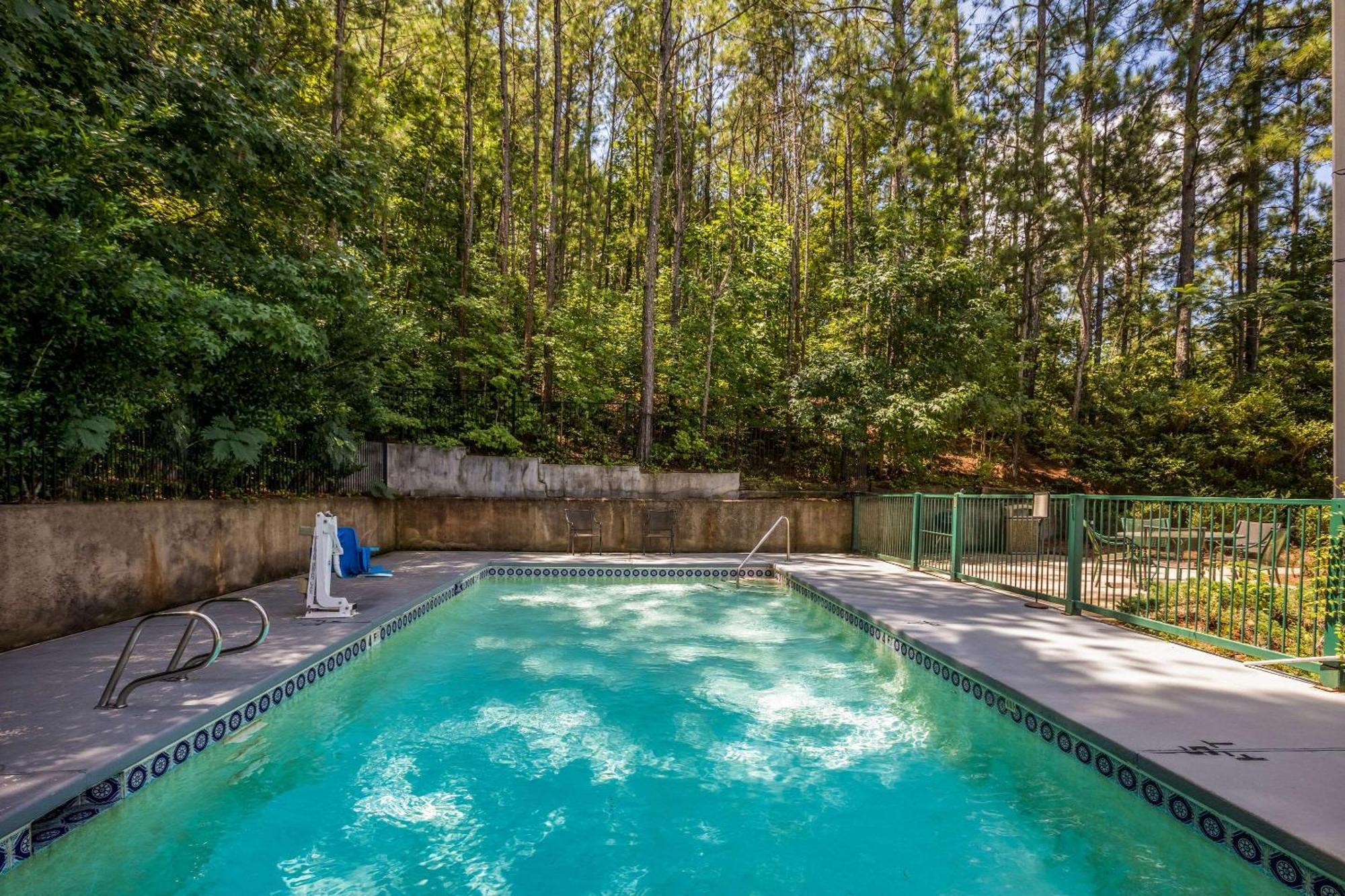 Quality & Near Oconee Turnwold